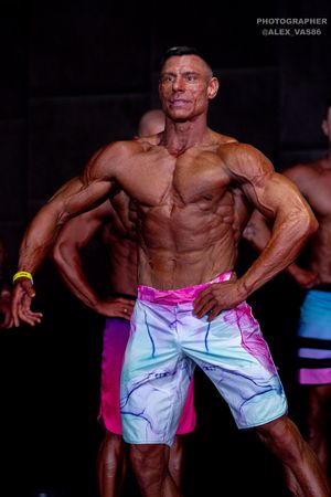 MEN'S PHYSIQUE-НОВИЧКИ